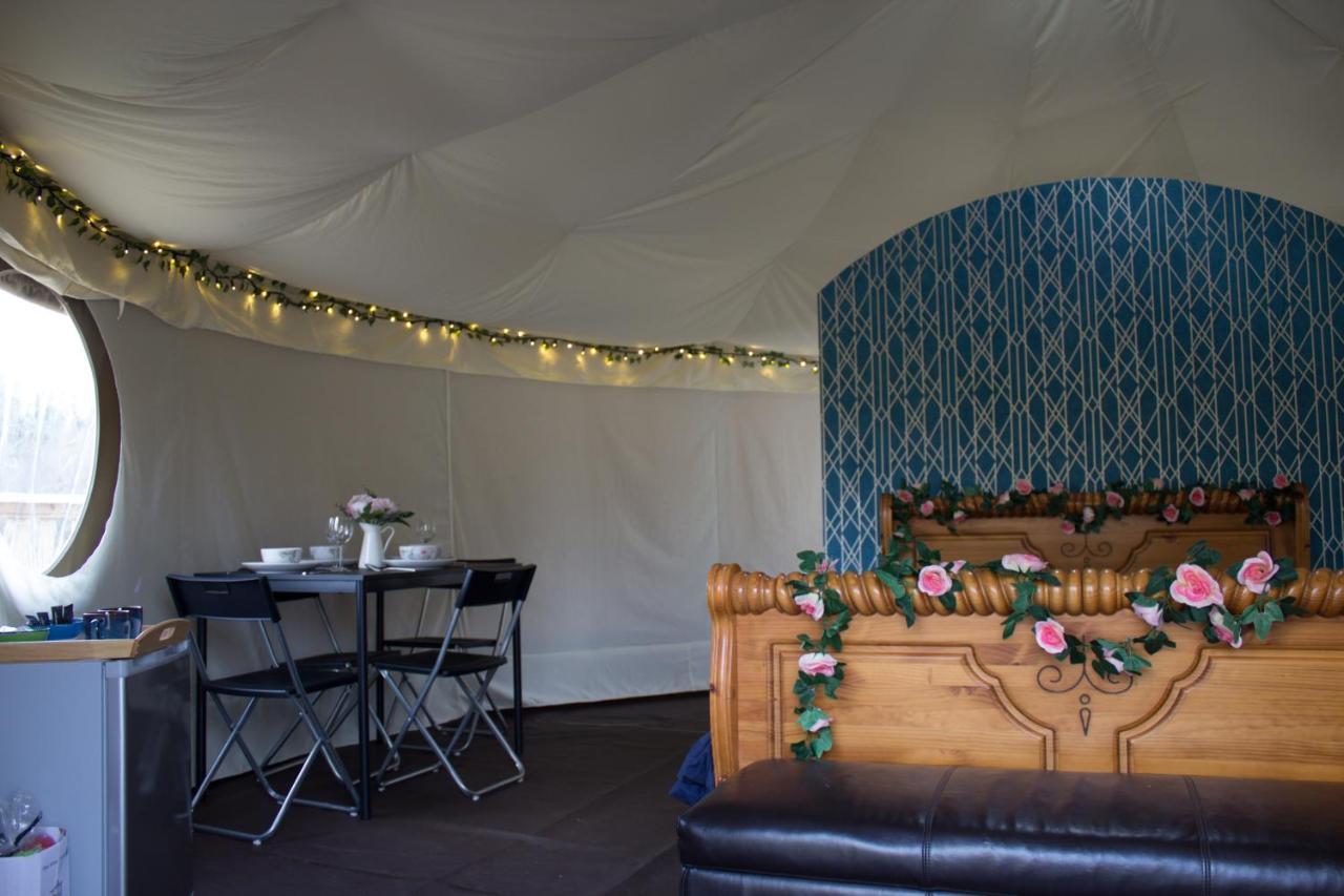 Little River Glamping Баллимони Экстерьер фото