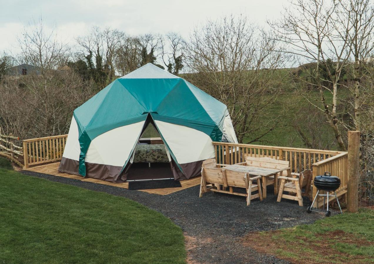 Little River Glamping Баллимони Экстерьер фото