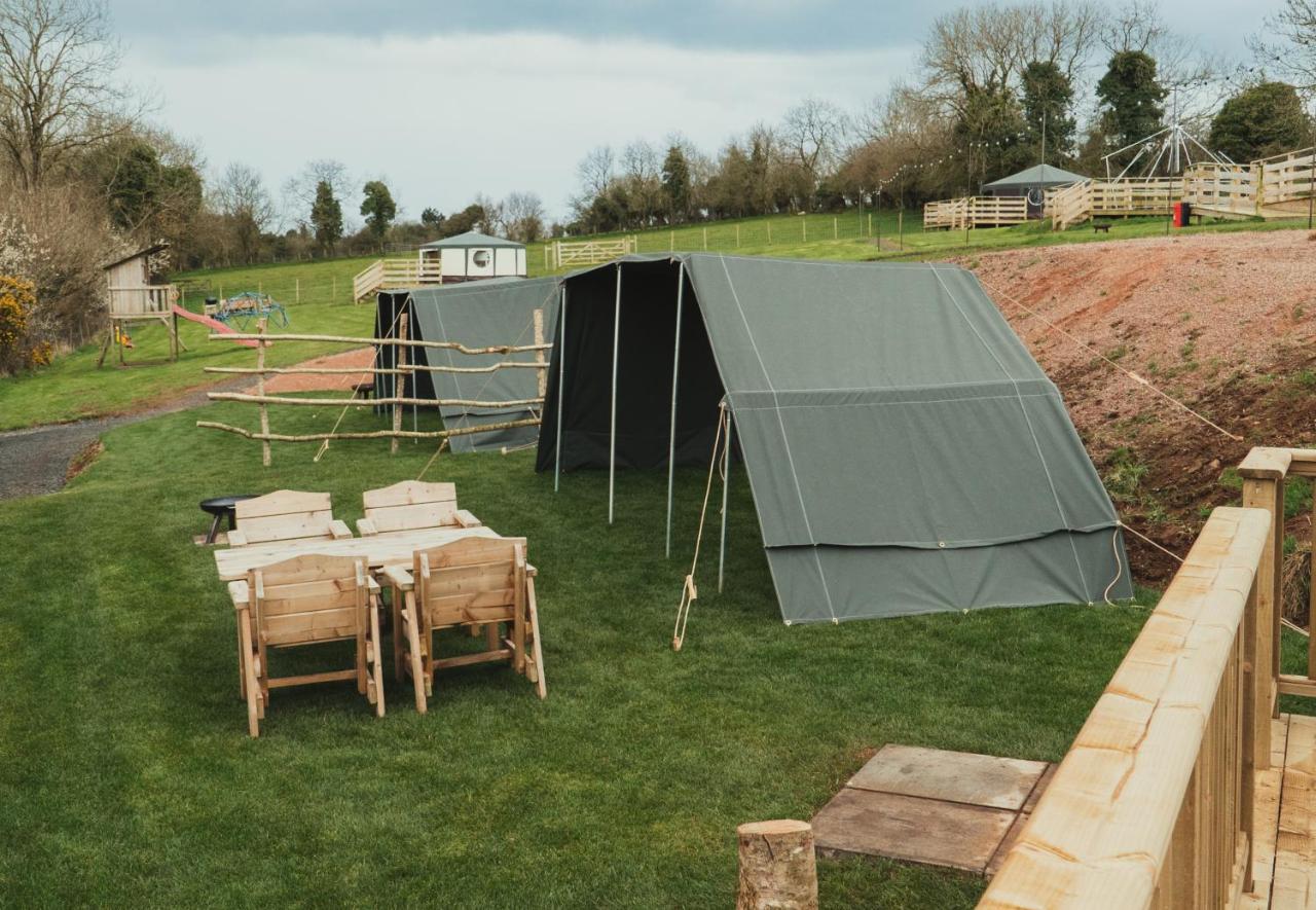 Little River Glamping Баллимони Экстерьер фото