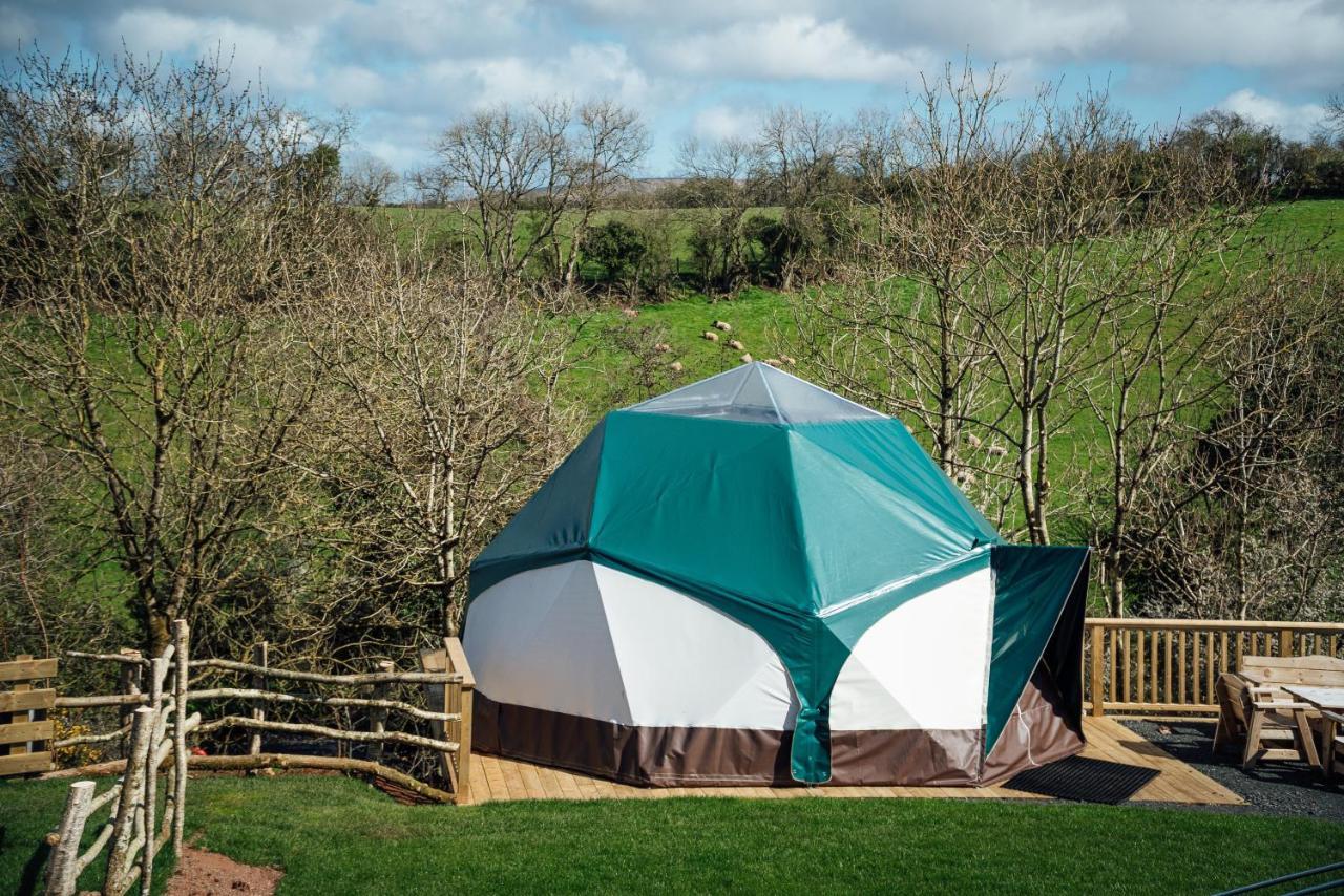 Little River Glamping Баллимони Экстерьер фото