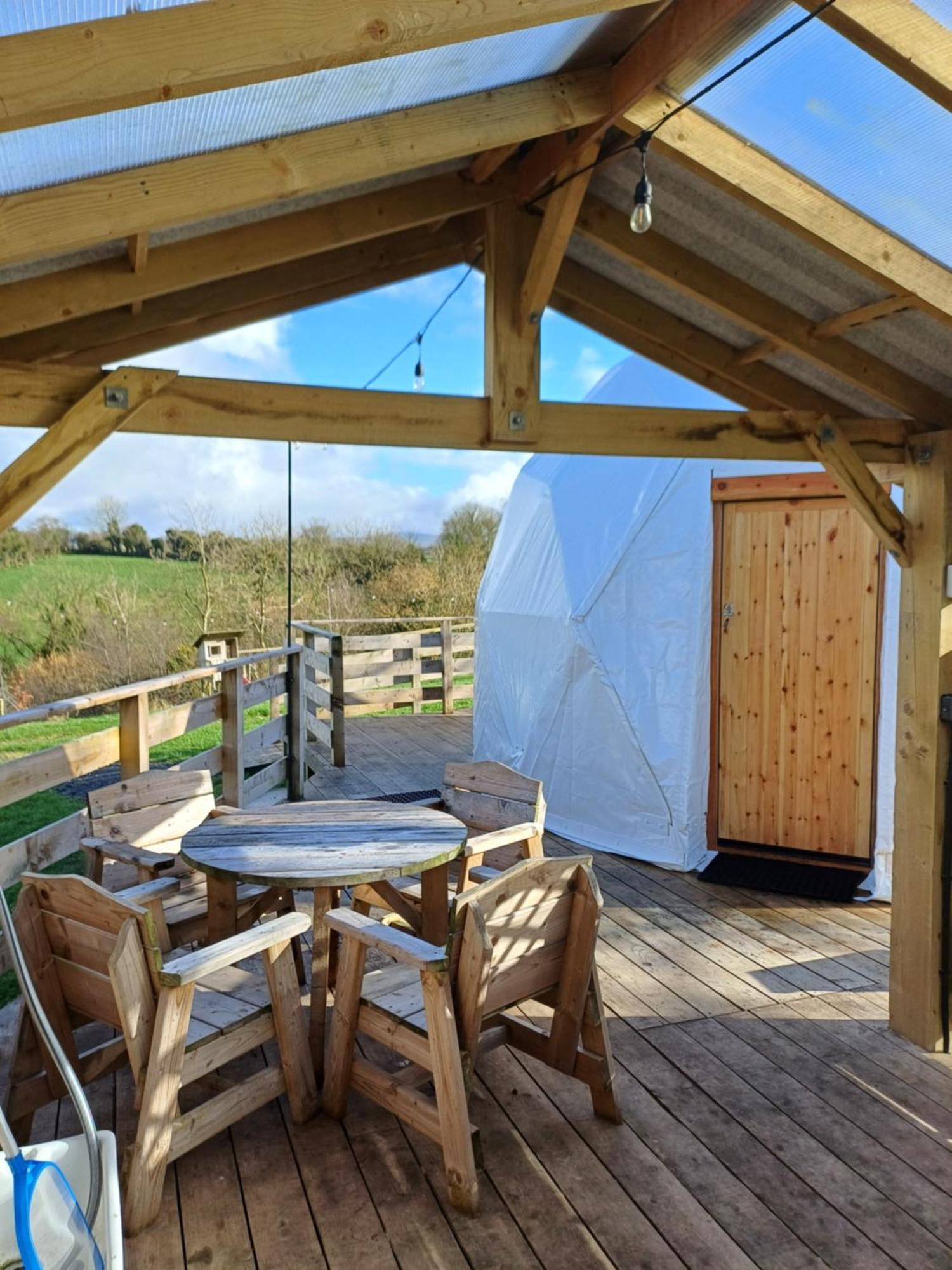 Little River Glamping Баллимони Экстерьер фото
