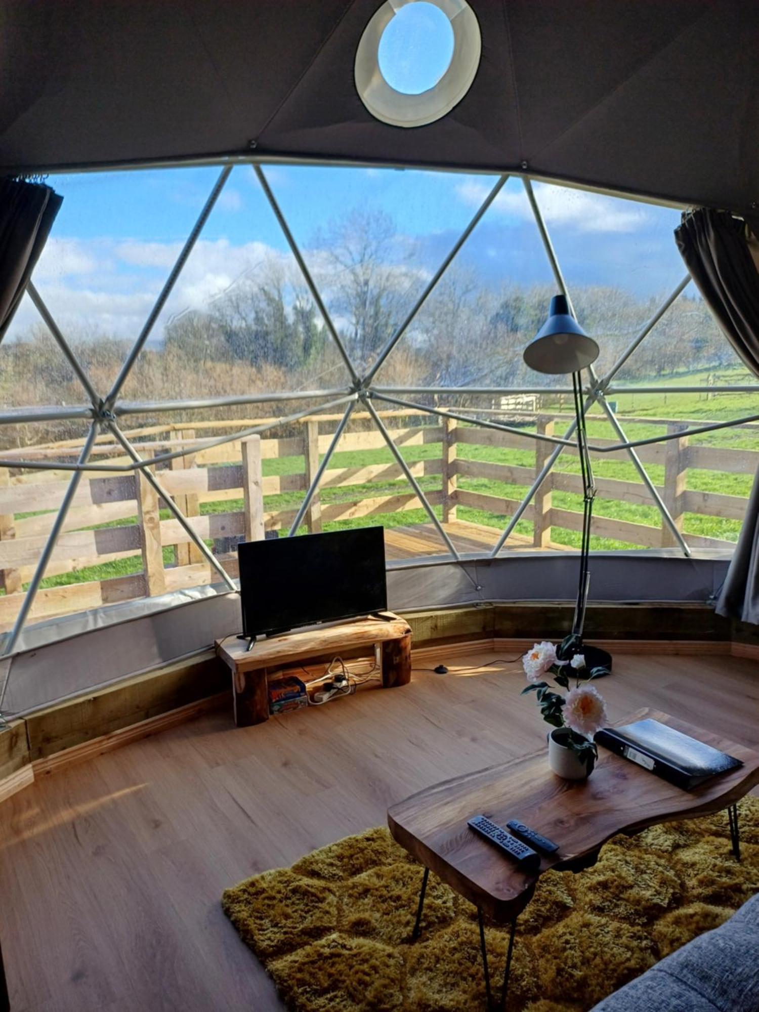 Little River Glamping Баллимони Экстерьер фото