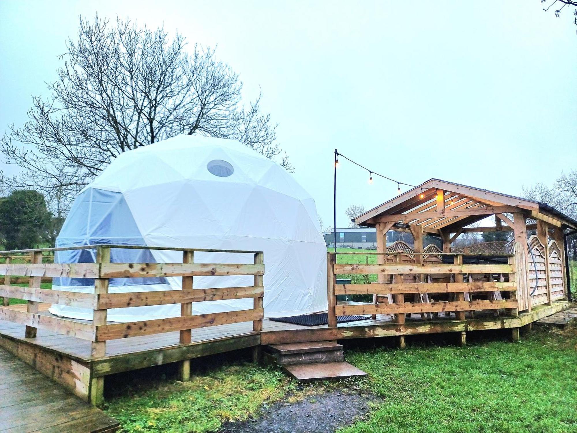 Little River Glamping Баллимони Экстерьер фото
