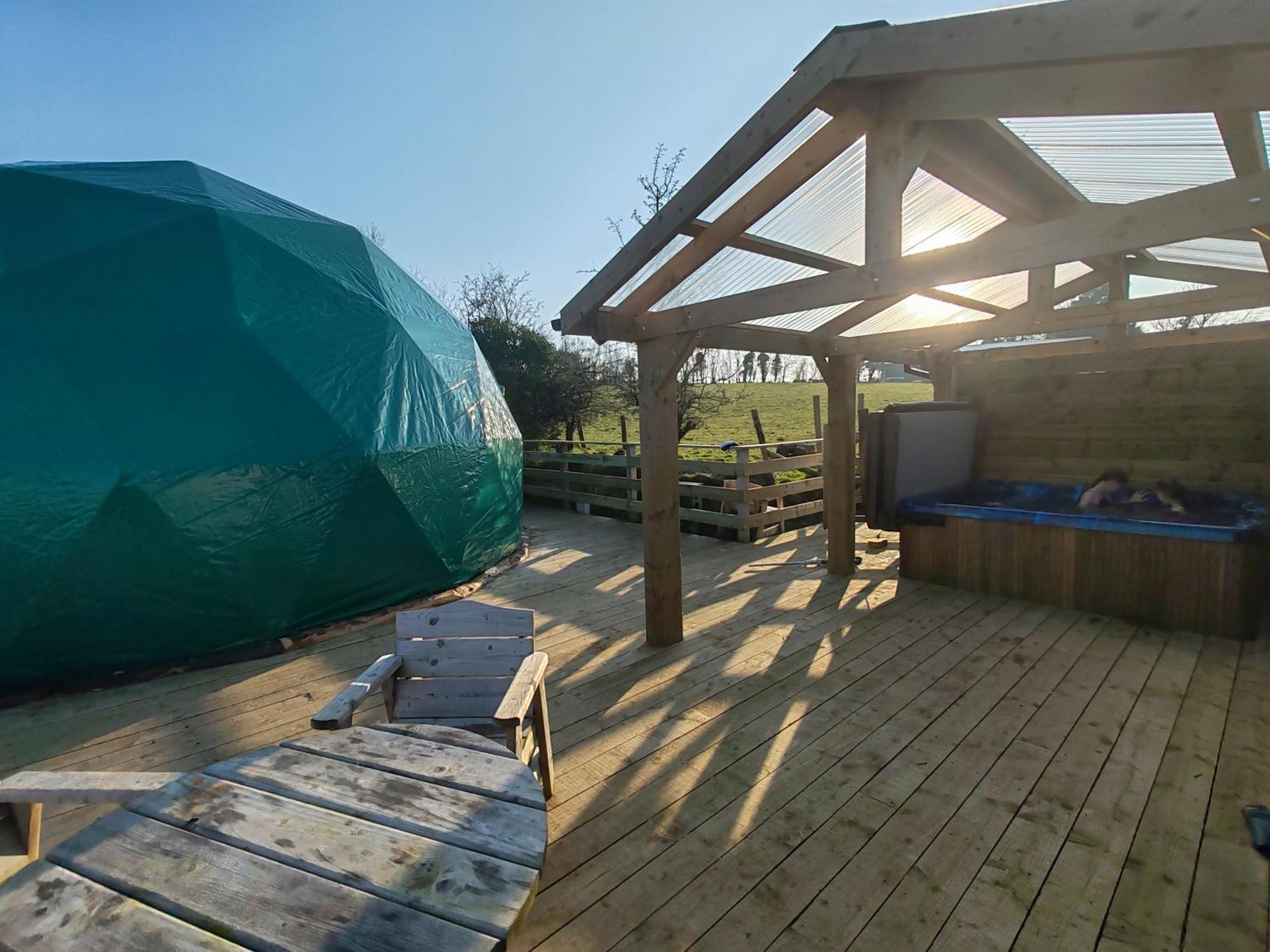 Little River Glamping Баллимони Экстерьер фото